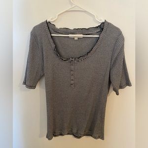 LOFT Black and White Top XL